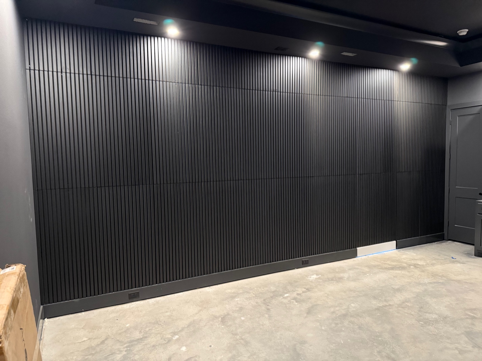 Black Accent Wall Detail
